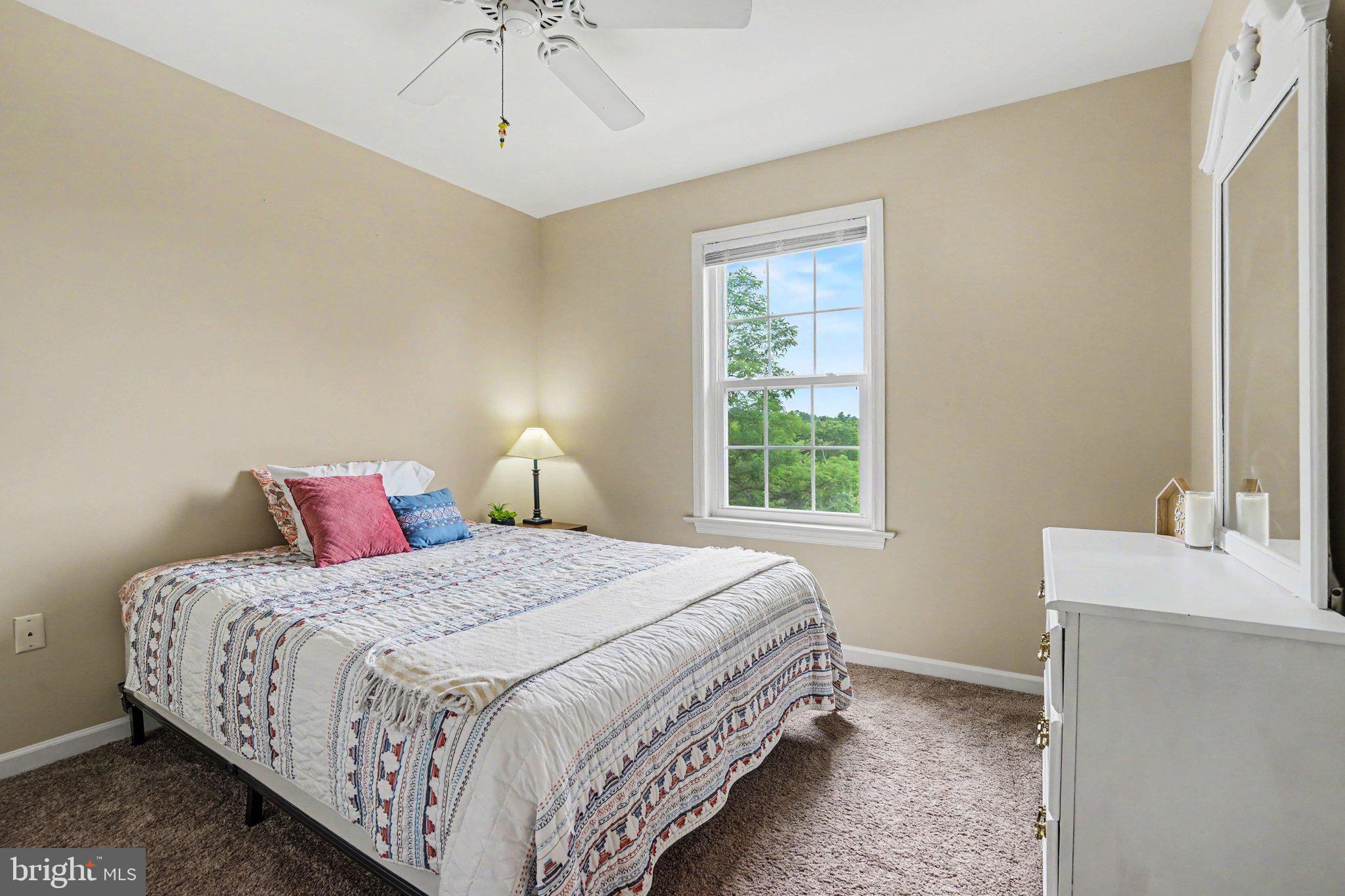 2252 Ionoff Road Harrisburg, PA 17110 - Photo 11 of 28