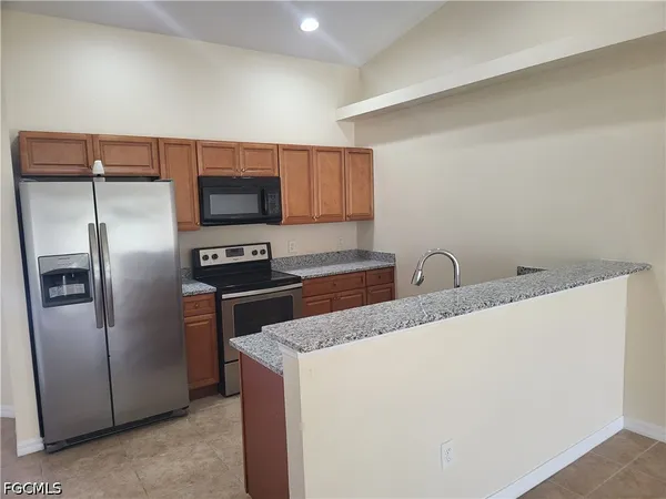 $1,695 | 1914 Southwest 15th Place, Cape Coral, FL 33991