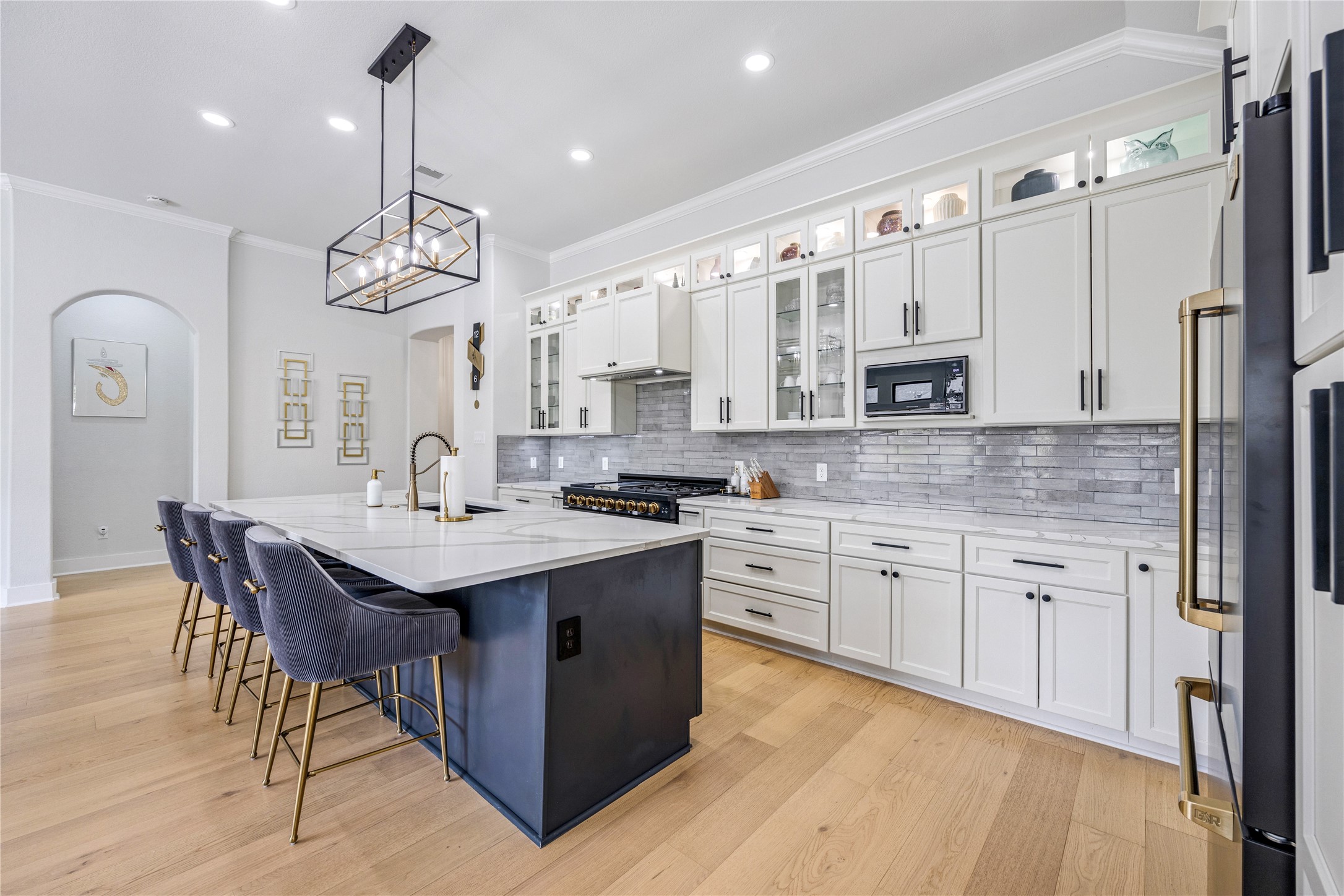 14 Rancher's Trail The Woodlands, TX 77375 - Photo 12 of 27 Kitchen