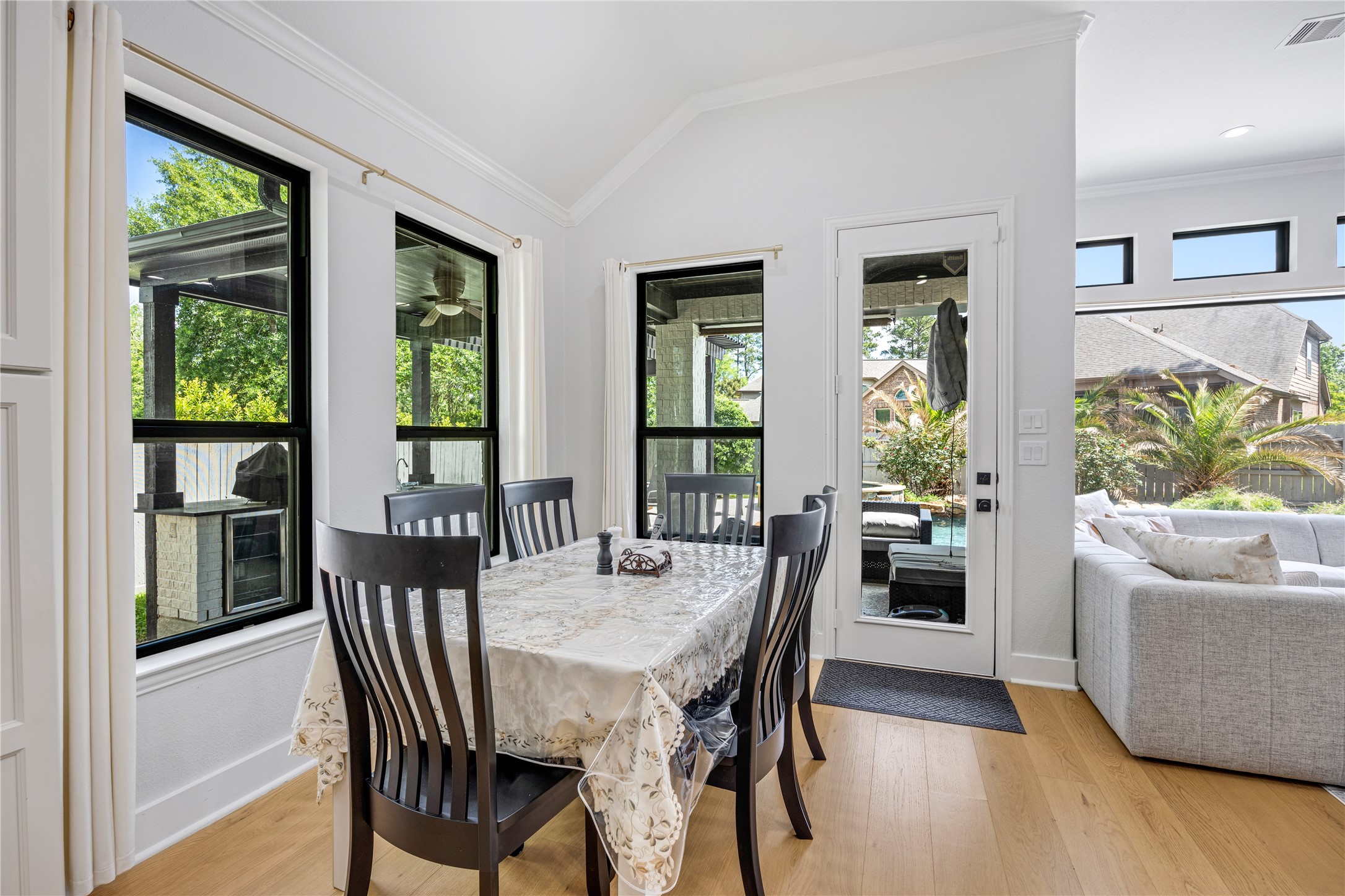 14 Rancher's Trail The Woodlands, TX 77375 - Photo 13 of 27 breakfast nook