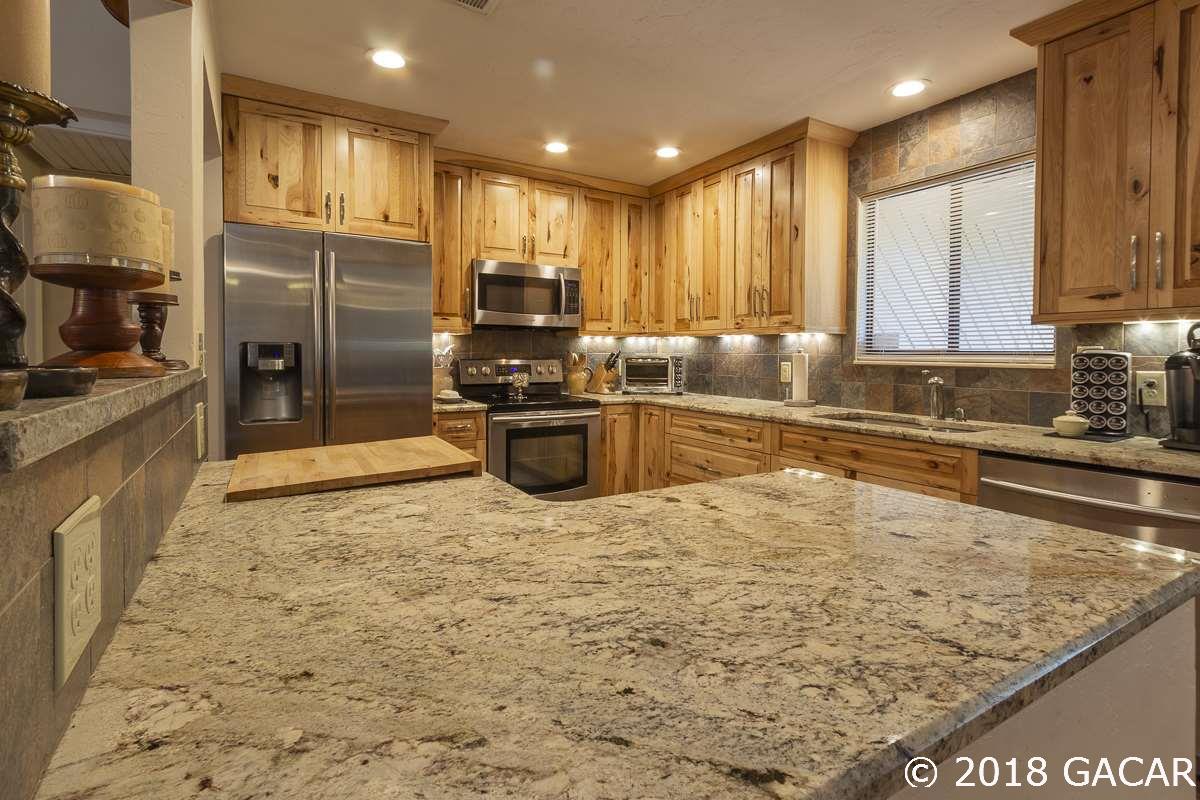 7623 Southwest 10 Avenue Gainesville, FL 32607 - Photo 10 of 29 Gallery Image 10