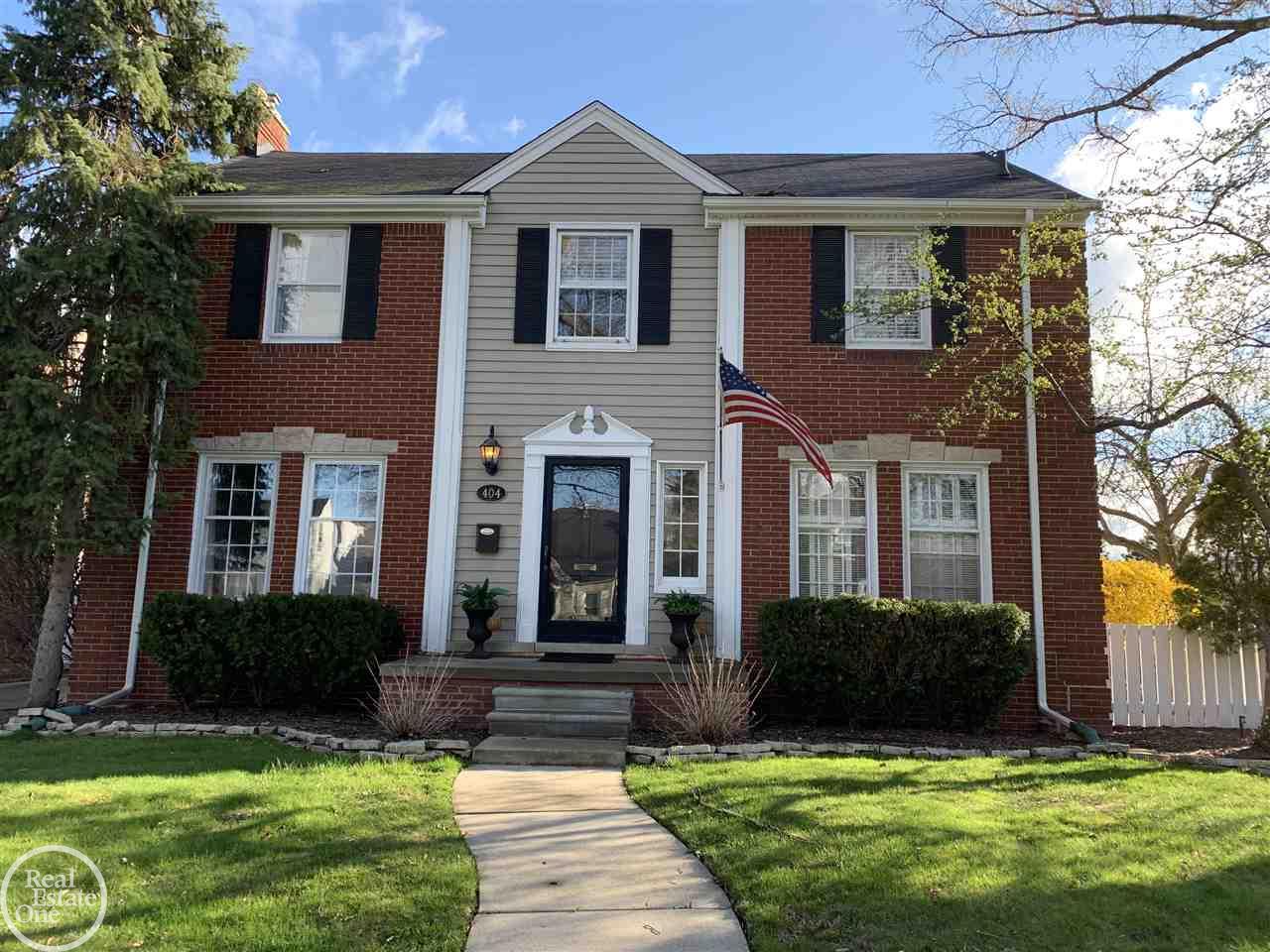 404 Lothrop Road Grosse Pointe, MI 48236 - Photo 28 of 33 50005581-27.JPG