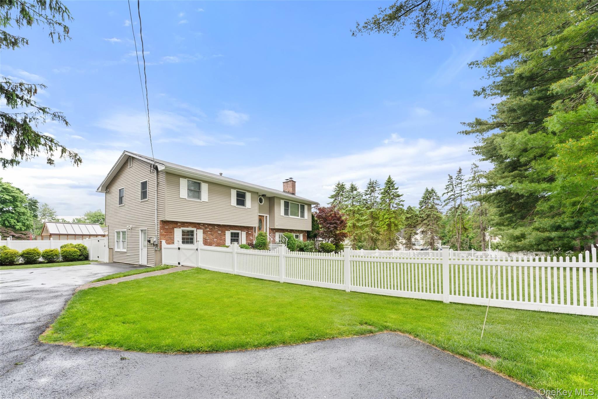 1 Sherwood Road Congers, NY 10920 - Photo 4 of 31