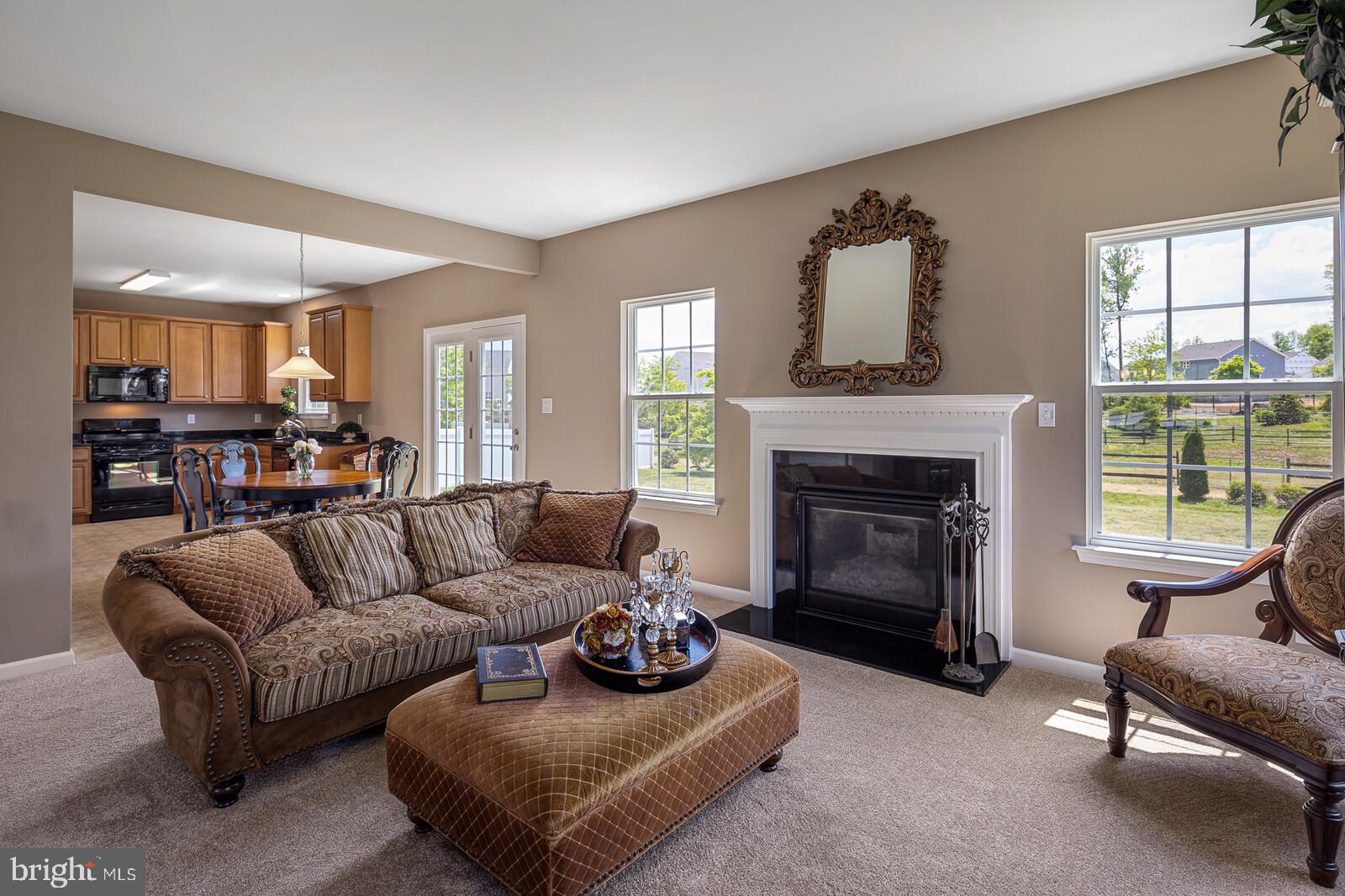 7 Buckeye Road Swedesboro, NJ 08085 - Photo 4 of 34 Living room