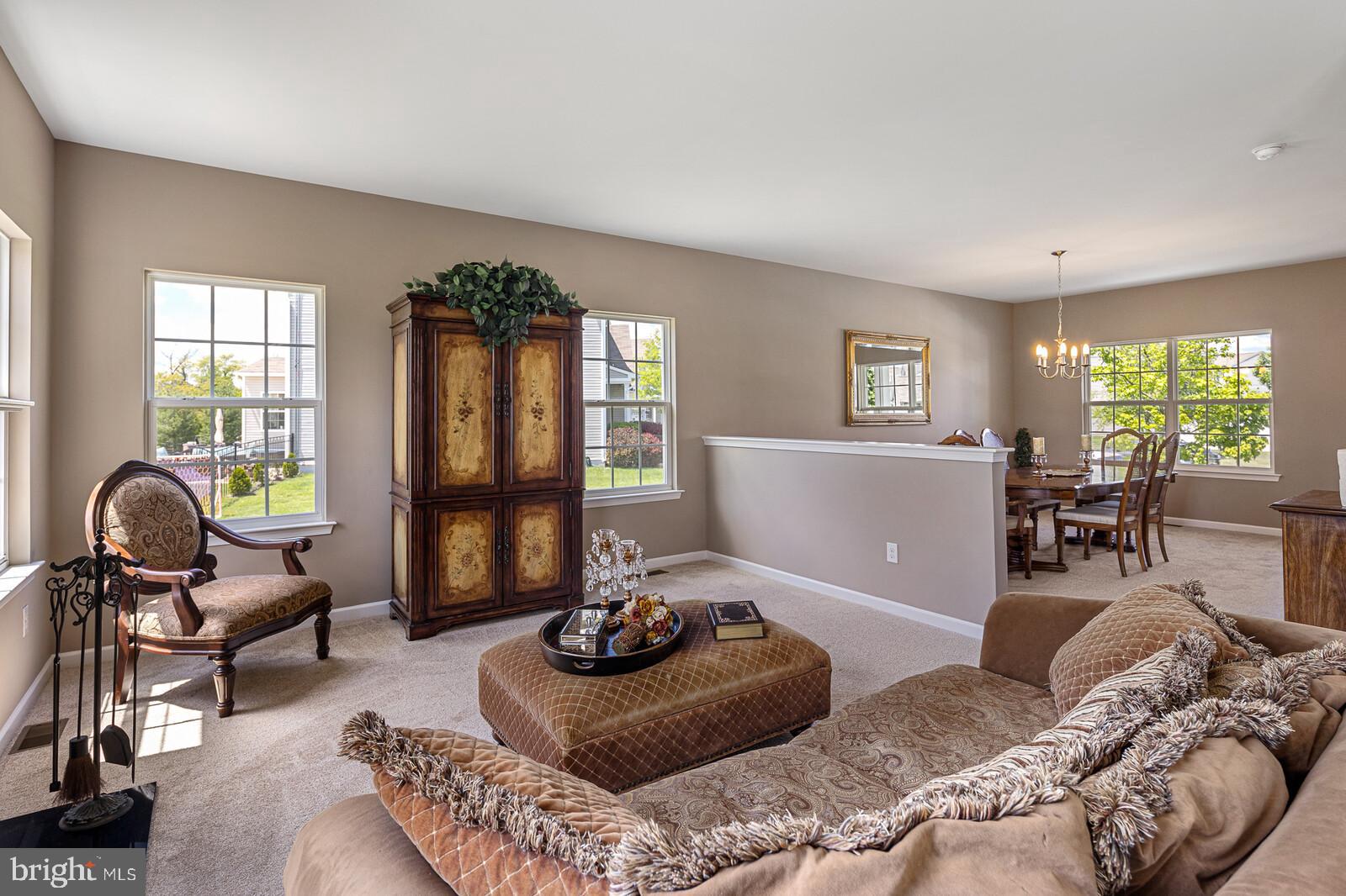7 Buckeye Road Swedesboro, NJ 08085 - Photo 6 of 34 Living room