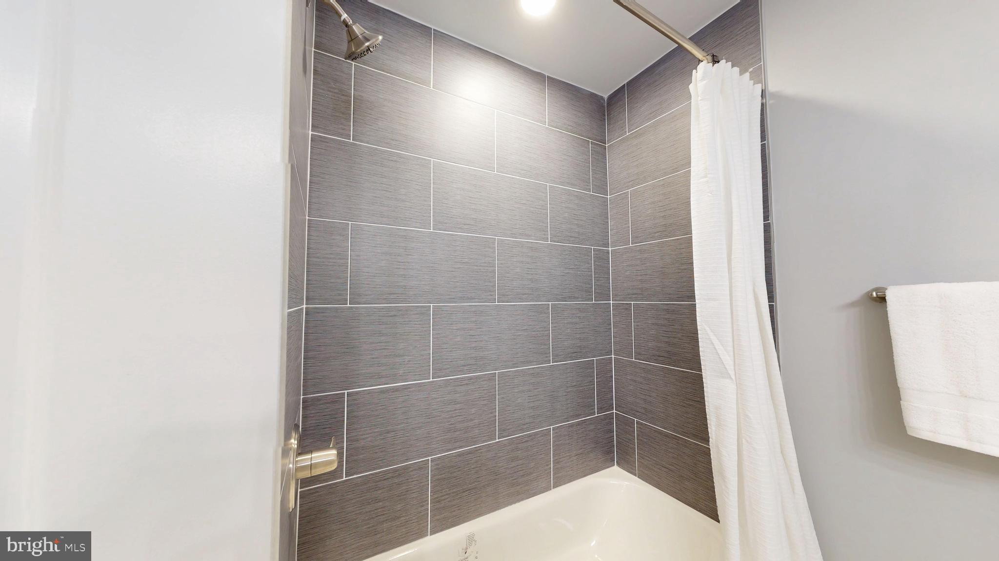 3515 St James Road Baltimore, MD 21244 - Photo 22 of 34 Beautiful Hall Bathroom