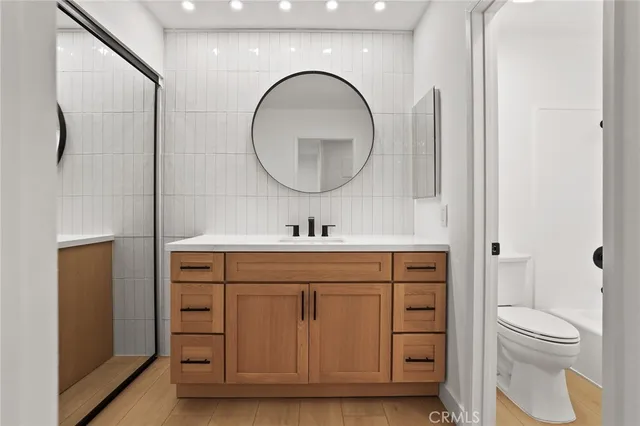 $385,000 | 1030 West MacArthur Boulevard, Unit 90, Santa Ana, CA 92707