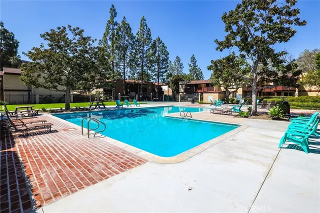 $385,000 | 1030 West MacArthur Boulevard, Unit 90, Santa Ana, CA 92707