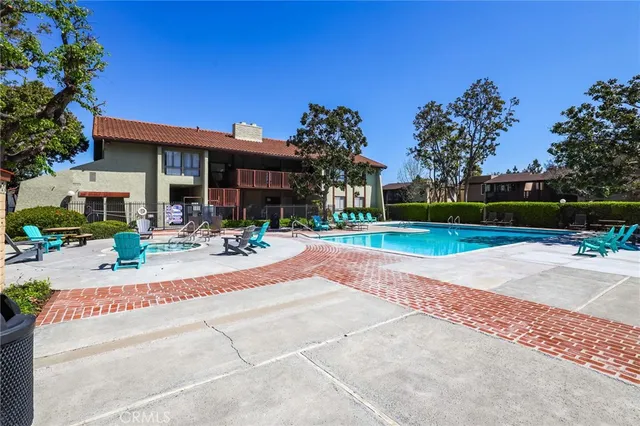$385,000 | 1030 West MacArthur Boulevard, Unit 90, Santa Ana, CA 92707