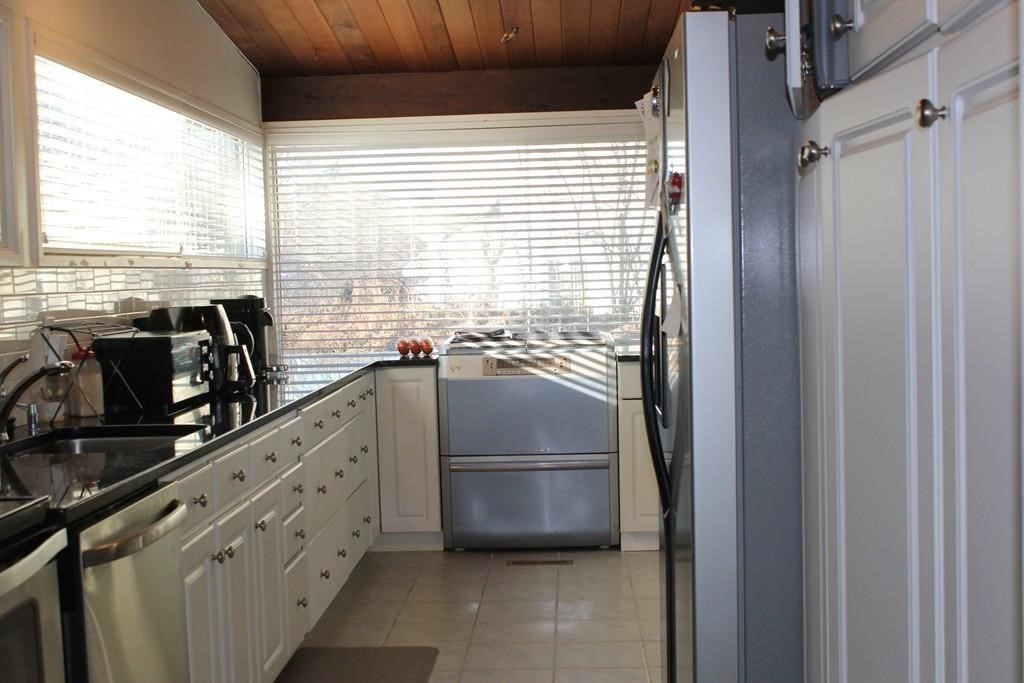 35 Lawrence Lane Lexington, MA 02421 - Photo 2 of 7