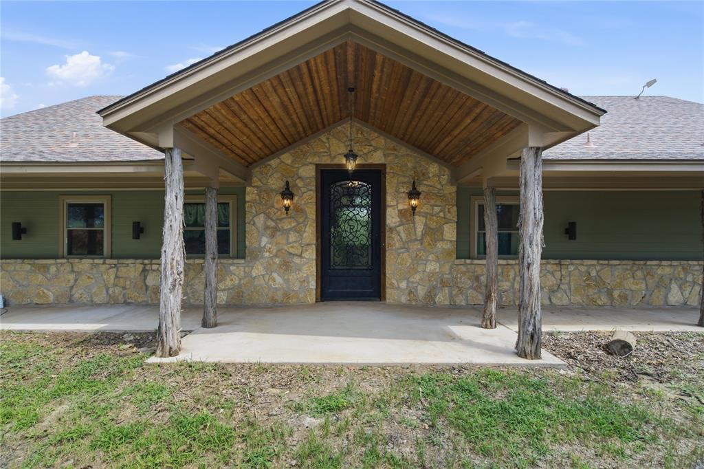 722 3 Skillet Road Springtown, TX 76082 - Photo 3 of 40