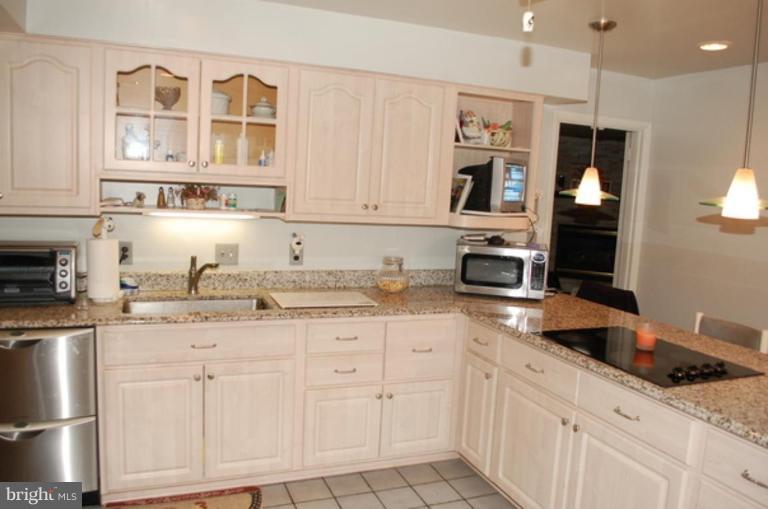 3400 Fielding Road Pikesville, MD 21208 - Photo 8 of 15 Kitchen