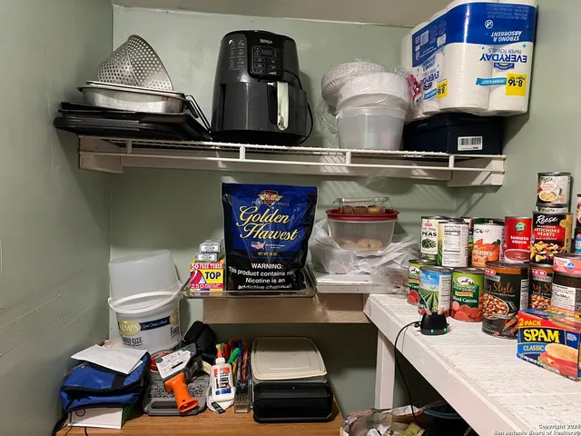 $260,000 | 314 Harbour Way, Lakehills, TX 78063