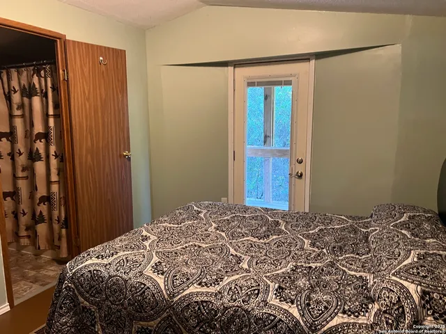 $260,000 | 314 Harbour Way, Lakehills, TX 78063