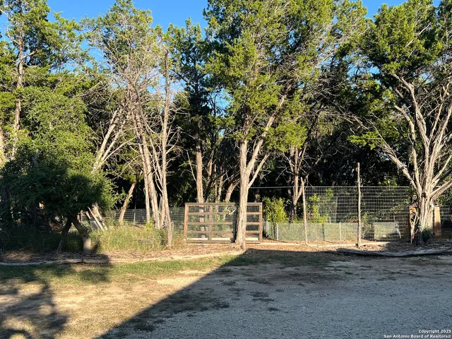 $260,000 | 314 Harbour Way, Lakehills, TX 78063