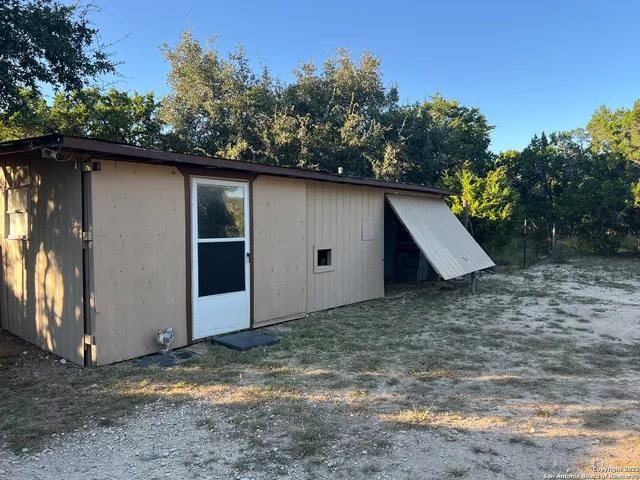 $260,000 | 314 Harbour Way, Lakehills, TX 78063