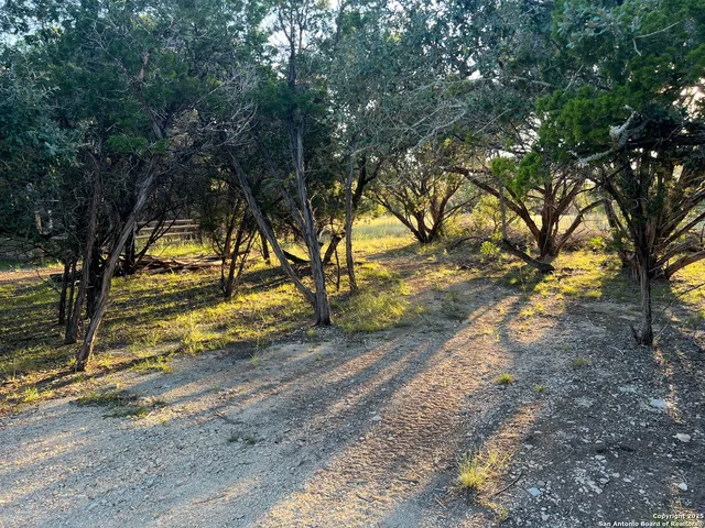 $260,000 | 314 Harbour Way, Lakehills, TX 78063