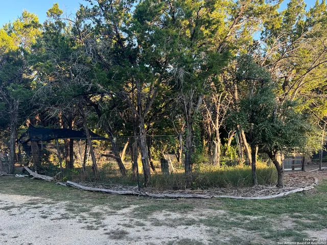 $260,000 | 314 Harbour Way, Lakehills, TX 78063