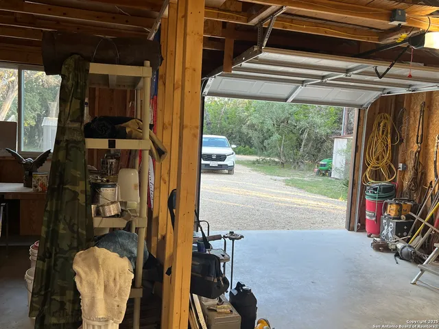 $260,000 | 314 Harbour Way, Lakehills, TX 78063