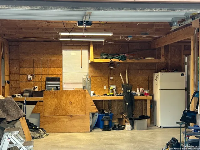 $260,000 | 314 Harbour Way, Lakehills, TX 78063