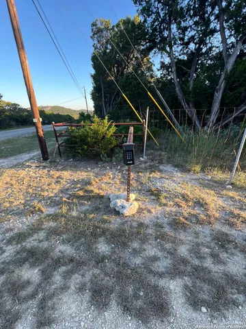 $260,000 | 314 Harbour Way, Lakehills, TX 78063