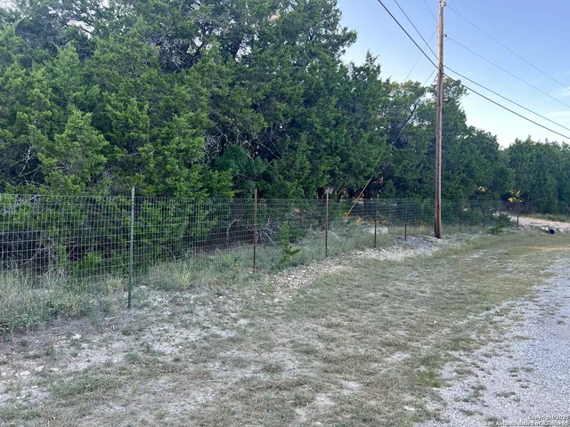 $260,000 | 314 Harbour Way, Lakehills, TX 78063