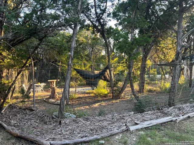 $260,000 | 314 Harbour Way, Lakehills, TX 78063