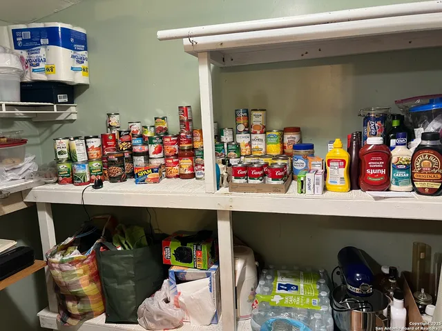 $260,000 | 314 Harbour Way, Lakehills, TX 78063