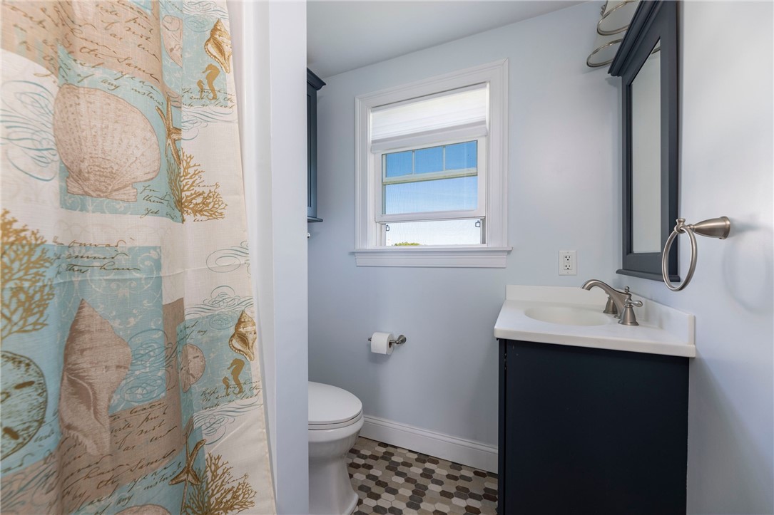 29 Winnapaug Road Westerly, RI 02891 - Photo 28 of 48