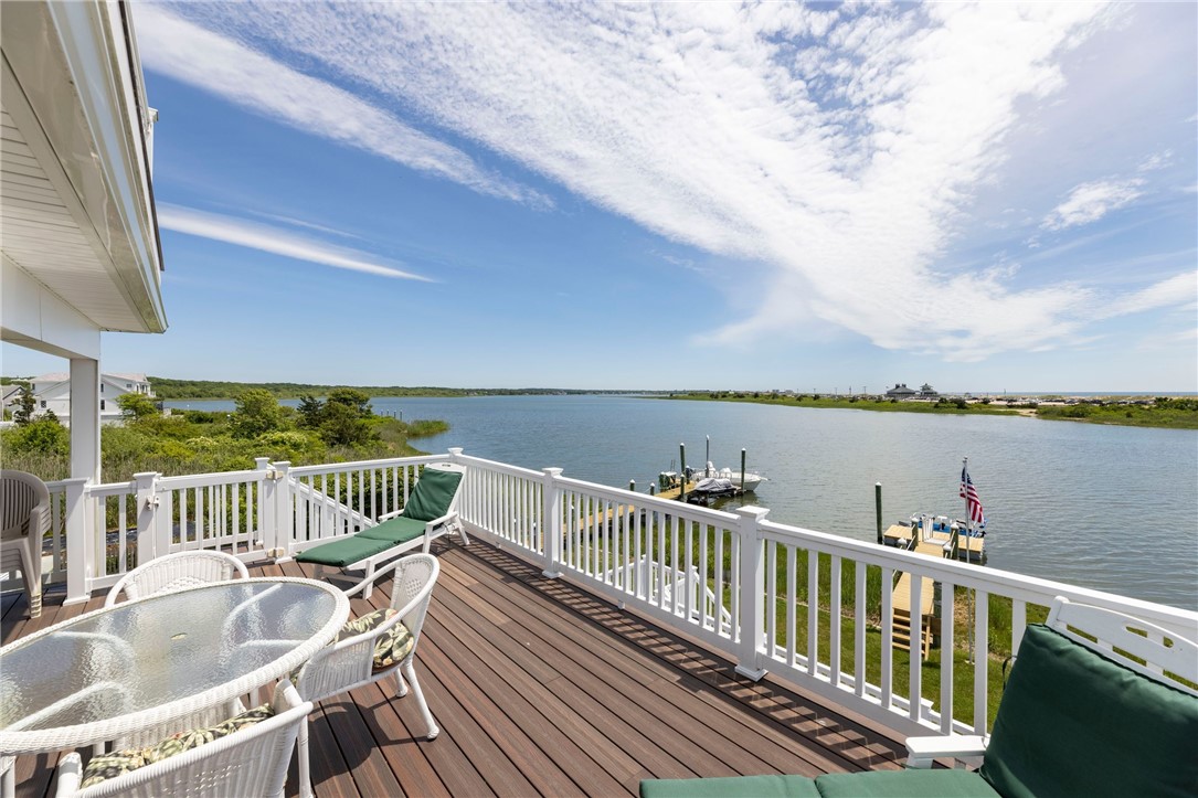 29 Winnapaug Road Westerly, RI 02891 - Photo 8 of 48