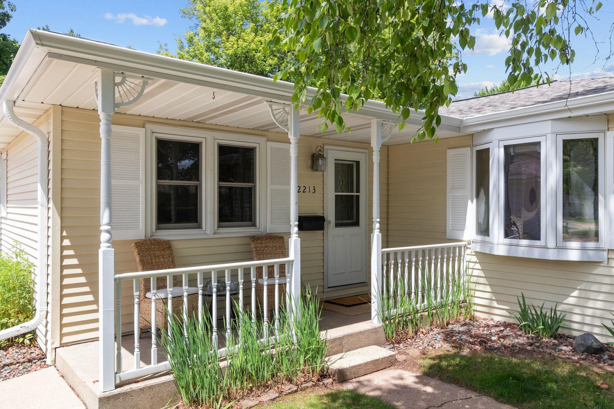2213 North Bennett Street Appleton, WI 54914 - Photo 2 of 40