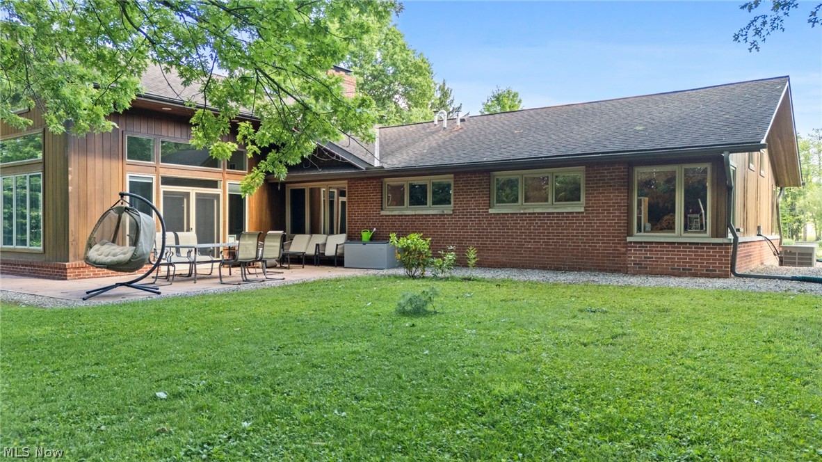 34995 Miles Road Moreland Hills, OH 44022 - Photo 7 of 42