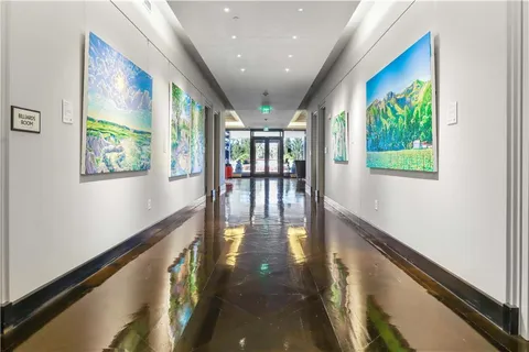 $1,100,000 | 700 West 31st Street, Unit 702, Kansas City, MO 64108