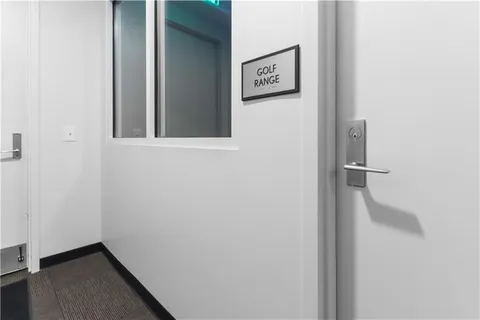$1,100,000 | 700 West 31st Street, Unit 702, Kansas City, MO 64108
