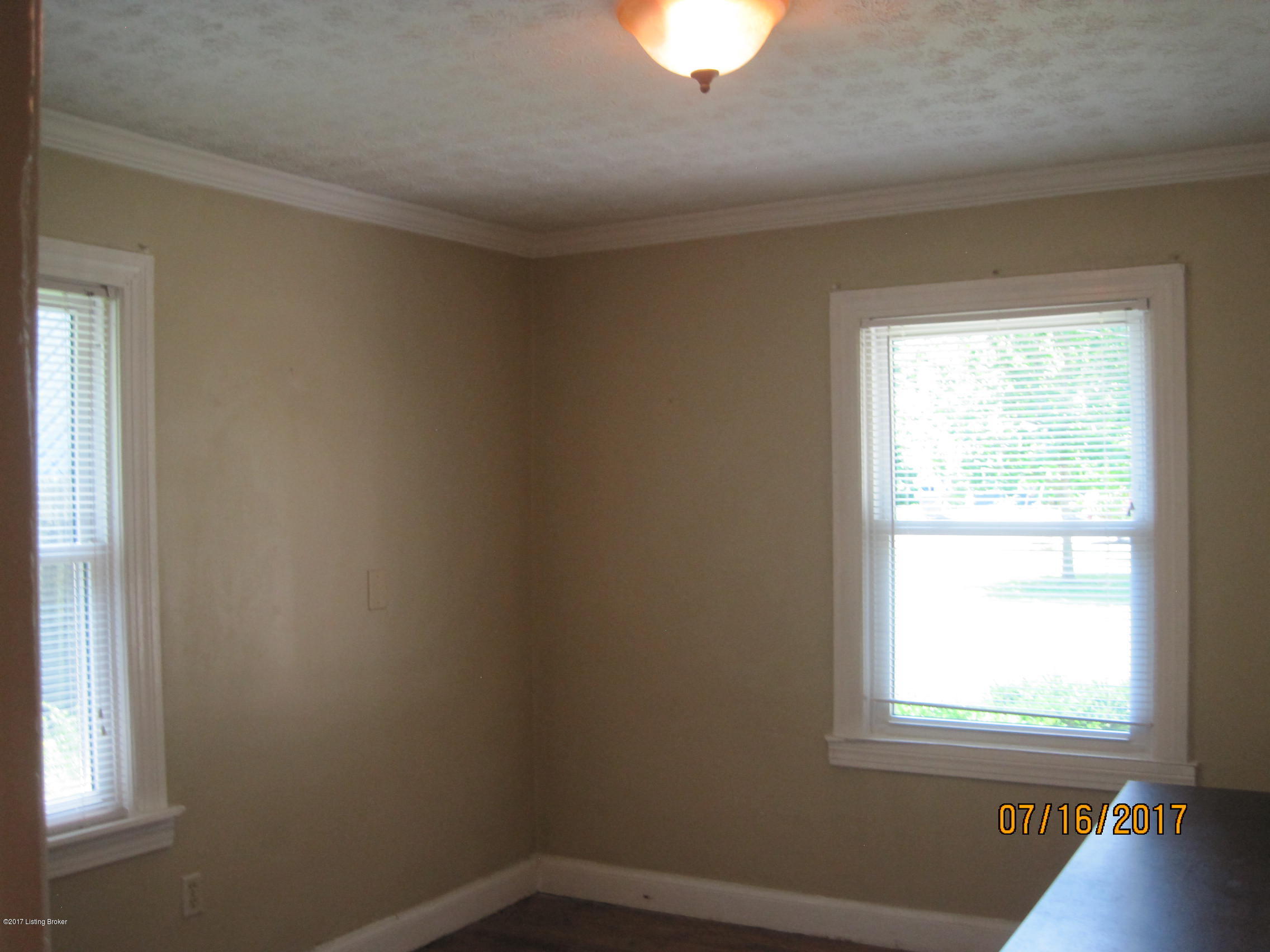 9705 Keys Ferry Road Fairdale, KY 40118 - Photo 27 of 30 IMG_2582