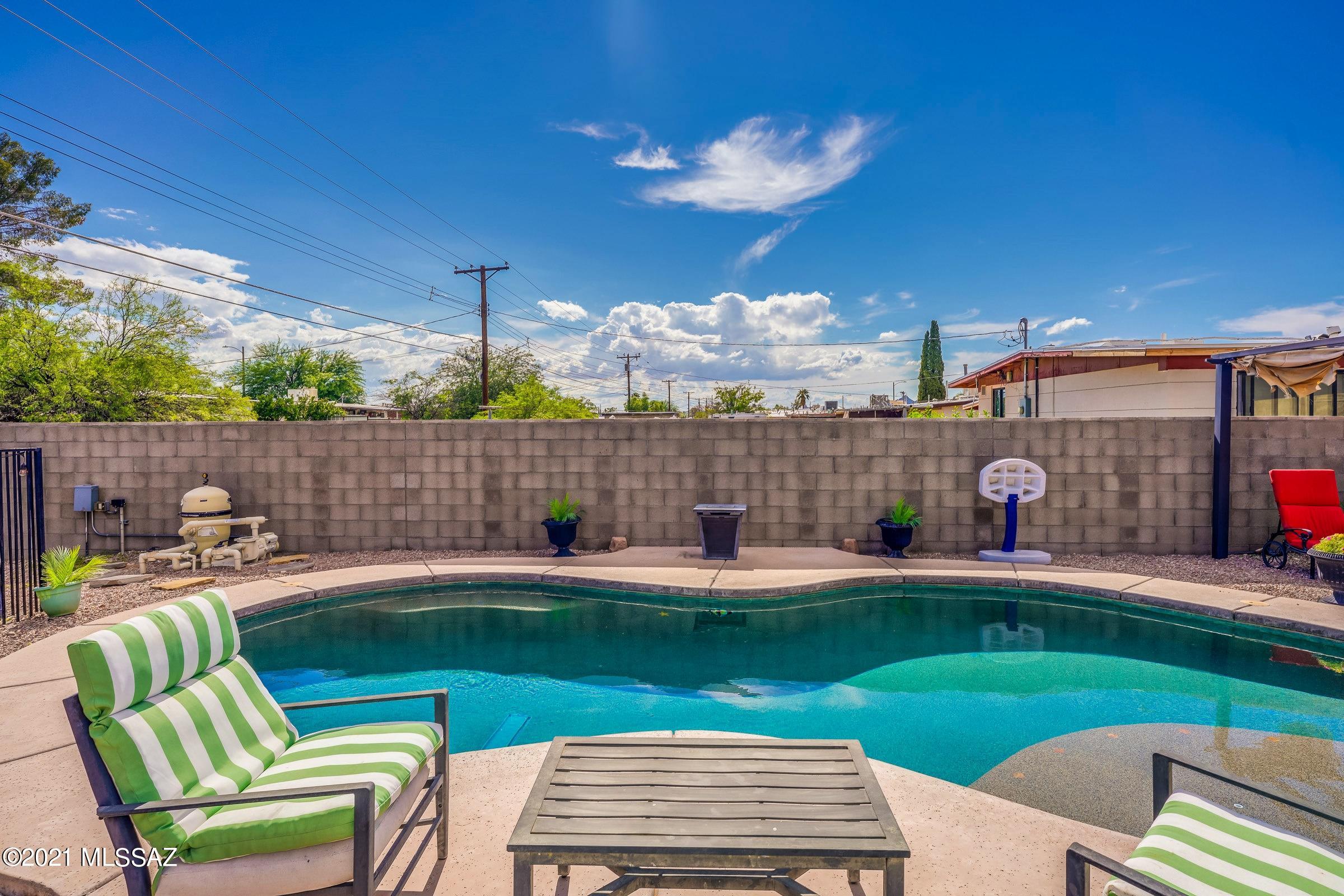 141 West Bilby Road Tucson, AZ 85706 - Photo 4 of 38 Gallery Image 4