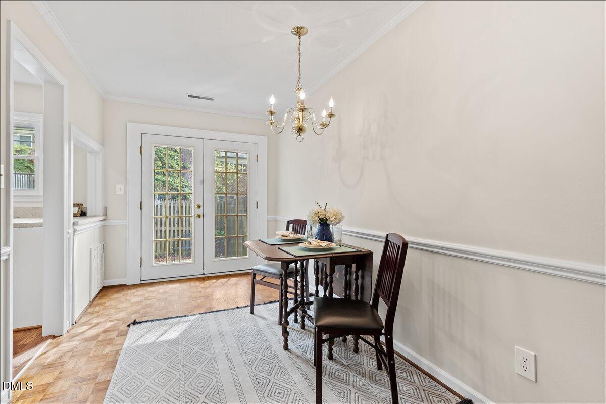 3726 Jamestown Circle Raleigh, NC 27609 - Photo 4 of 30 14 DR