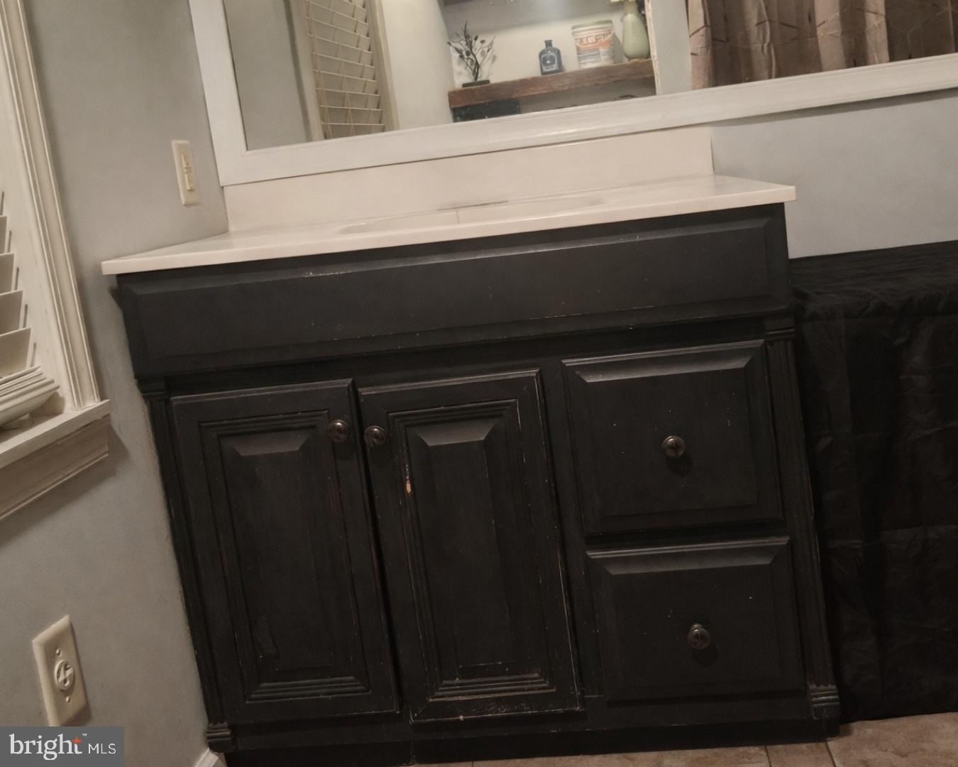 1408 Blackiston Road Clayton, DE 19938 - Photo 11 of 20 a close view of cabinet