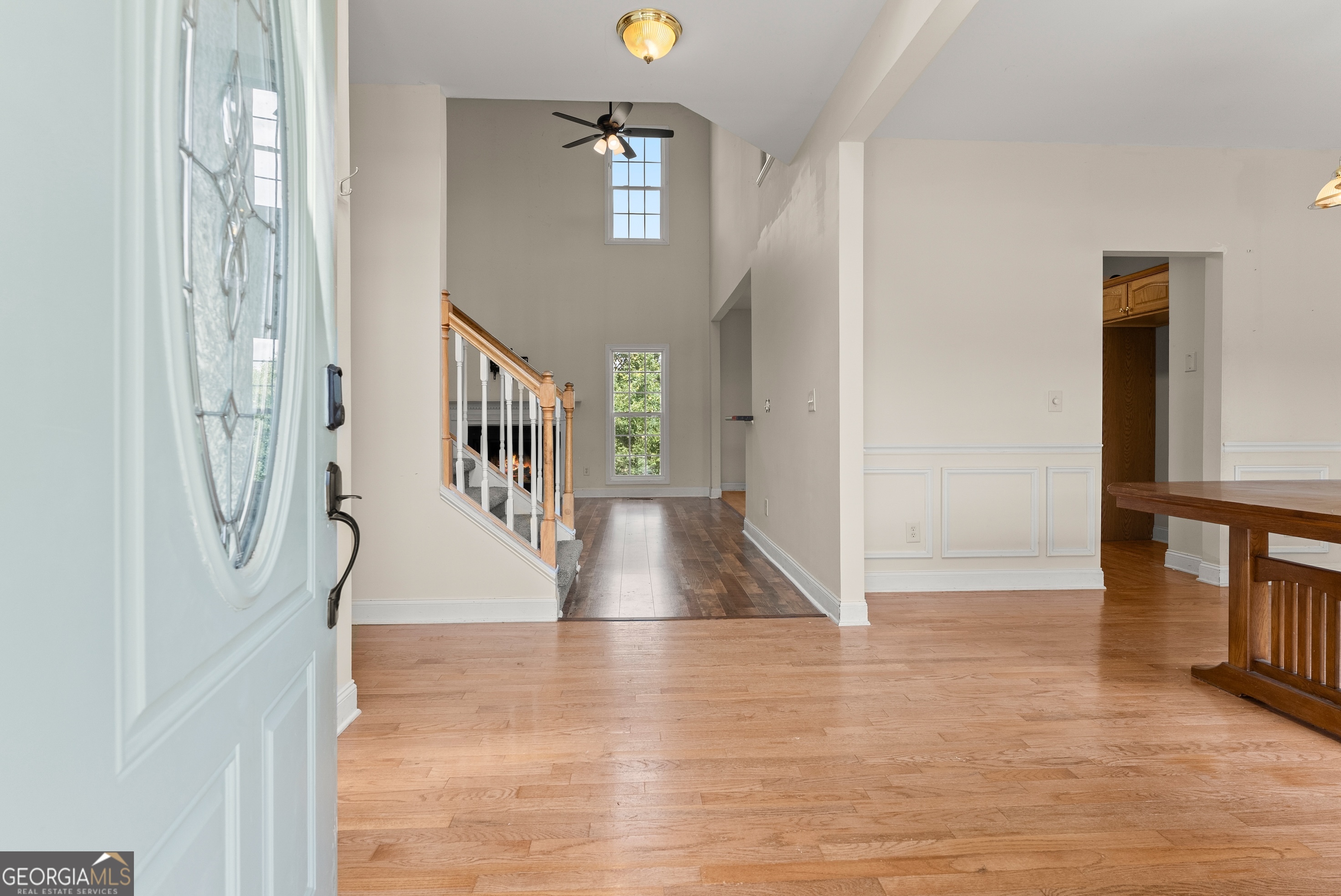 930 Heads Ferry Road Cornelia, GA 30531 - Photo 4 of 43 a view of entryway and hall with wooden floor