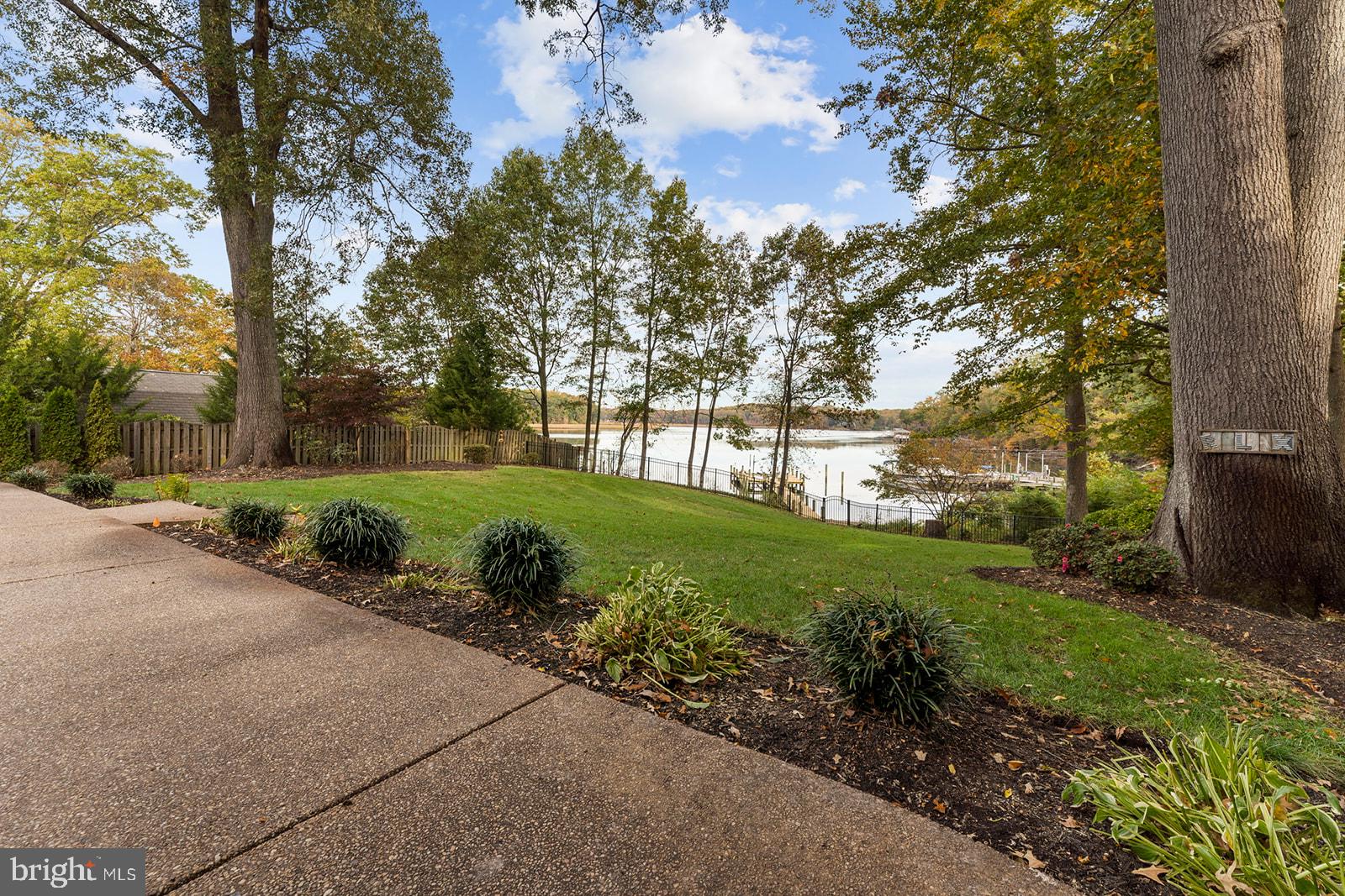 32 Dobe Point Road Stafford, VA 22554 - Photo 23 of 38 a view of a garden with a bench
