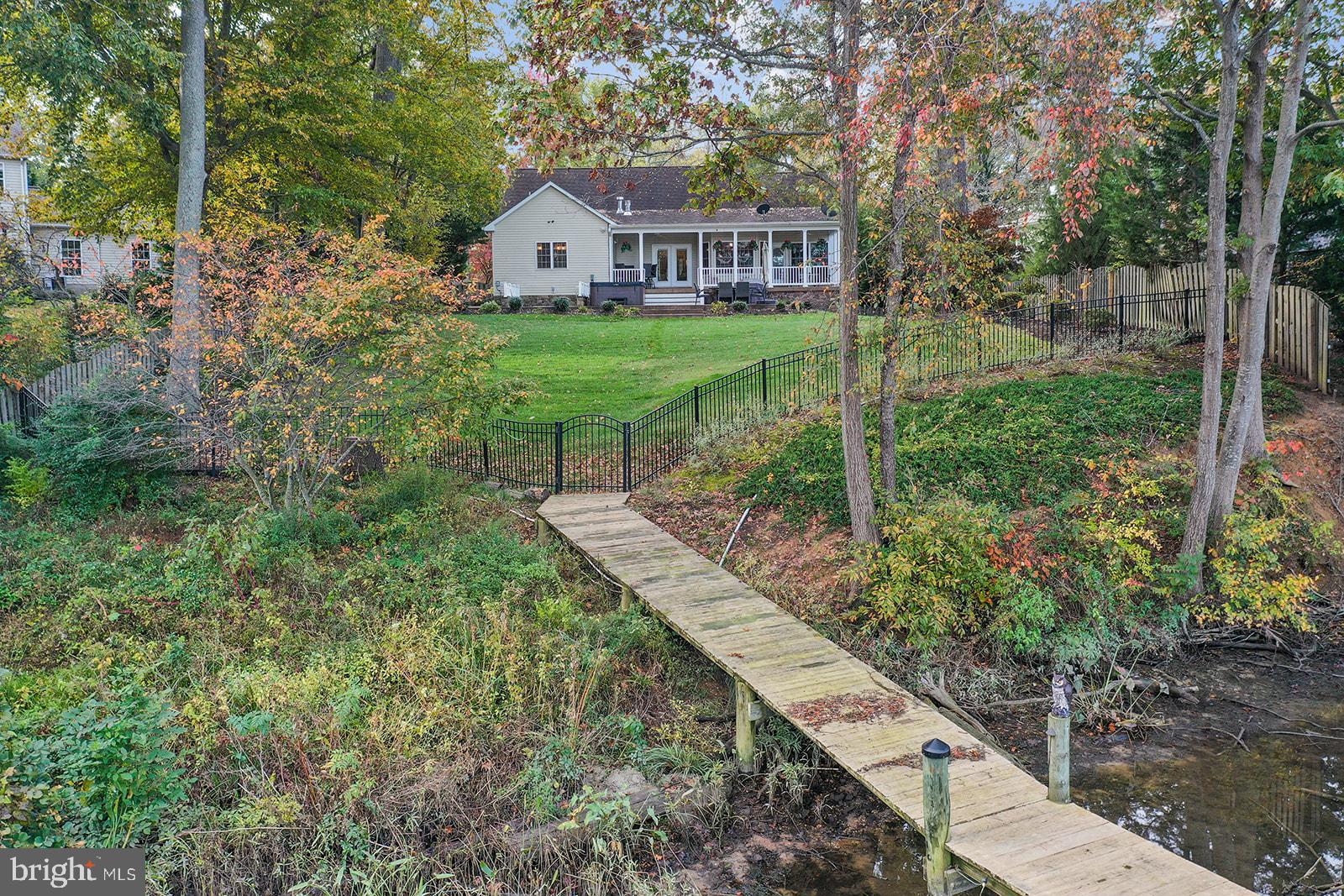 32 Dobe Point Road Stafford, VA 22554 - Photo 34 of 38 a view of a house with backyard and garden