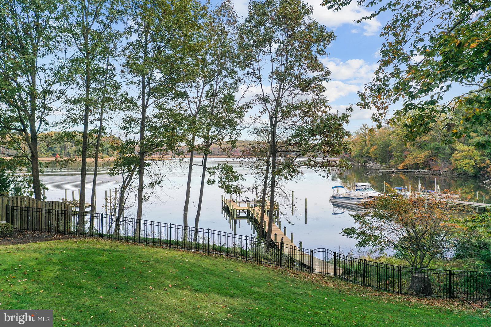 32 Dobe Point Road Stafford, VA 22554 - Photo 4 of 38 a view of a garden