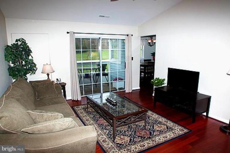 8397 Montgomery Run Road, Unit L Ellicott City, MD 21043 - Photo 13 of 13 Living Room #2