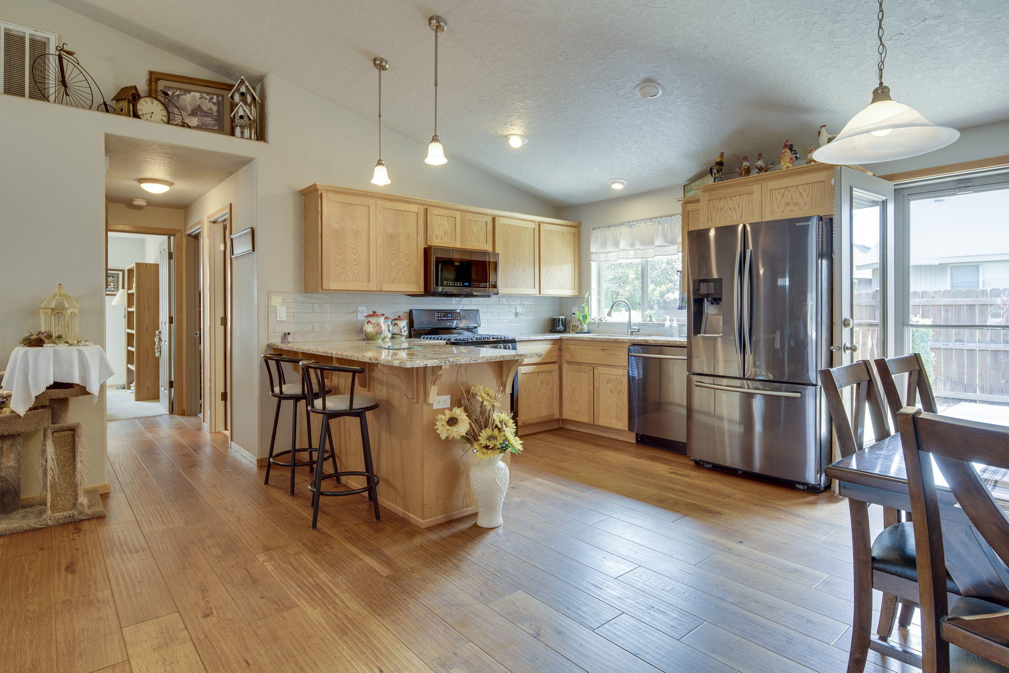 20521 Prospector Loop Bend, OR 97702 - Photo 8 of 27 08