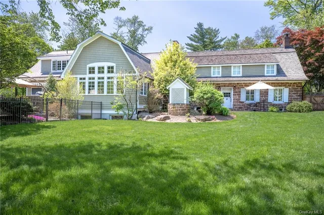 a house view with a garden space
