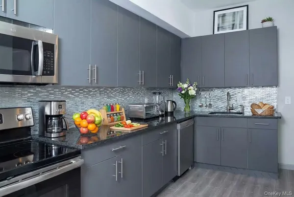 $665,000 | 80 County Route 7, Pine Plains, NY 12567