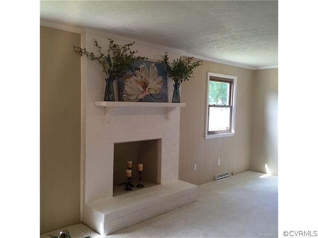 716 Collindale Road Hopewell, VA 23860 - Photo 3 of 20 Gallery Image 3