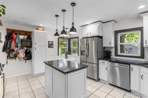 $569,900 | 28 Villawood Lane, Webster Groves, MO 63119