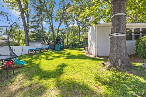 $569,900 | 28 Villawood Lane, Webster Groves, MO 63119