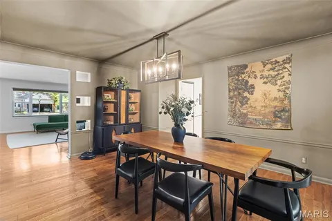 $569,900 | 28 Villawood Lane, Webster Groves, MO 63119